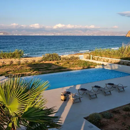 Villa La Waterfront